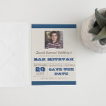 Navy Blue & Silver Bar Mitzvah Save the Date Aankondigingskaart<br><div class="desc">Deze Casual Chic Save the Date Briefkaarten zijn de perfecte manier om uw evenement aan te kondigen! Pas de tekst aan om precies te zeggen wat u wilt.</div>