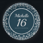 Navy Blue Silver Glitter 16th Birthday Papieren Bordje<br><div class="desc">Elegant marvy blue met zilveren diamanten glitter - tieners meisje's zestiende verjaardag / Sweet 16 verjaardagsfeestje op maat gesneden papieren borden voorzien van haar naam,  leeftijd,  feestdatum en locatie.</div>