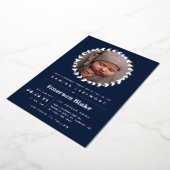 Navy Blue Silver Wreath Baby Photo Naming Ceremony Folie Uitnodiging (Gedraaid)