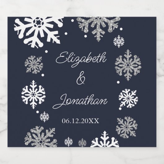 Navy Blue Snowflakes Winter Wedding Bier Etiket (Enkel label)