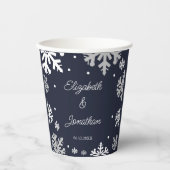 Navy Blue Snowflakes Winter Wedding Papieren Bekers (Voorkant)