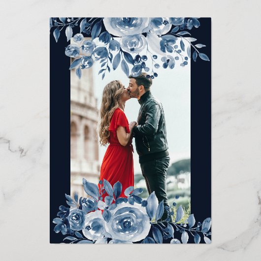 Navy blue waterverf floral script foto bruiloft folie uitnodiging (Achterkant)