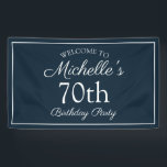 Navy Blue White 70th Birthday Party Spandoek<br><div class="desc">Navy blauw en blanke 70ste verjaardagsfeestbanner voor een vrouwendag. De tekst is een elegante doopvont van het calligrafiemanuscript. Neem contact met ons op voor hulp bij aanpassingen of om passende producten aan te vragen.</div>