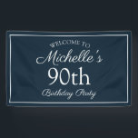 Navy Blue White 90th Birthday Party Spandoek<br><div class="desc">Nazeblauw en wit gebruik op de 90ste verjaardag van de feestdag voor de viering van een vrouw. De tekst is een elegante doopvont van het calligrafiemanuscript. Neem contact met ons op voor hulp bij aanpassingen of om passende producten aan te vragen.</div>