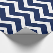 Navy Blue & White Chevron Zigzag Pattern Cadeaupapier (Hoek)