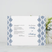 Navy Blue White Damask voudable Wedding Programme (Staand voorkant)
