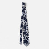 Navy Blue & White Floral Damask Aristocrat Wedding Stropdas (Achterkant)