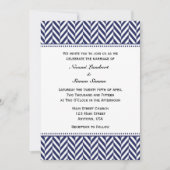 Navy Blue White Herringbone Wedding Invitation Kaart (Voorkant)