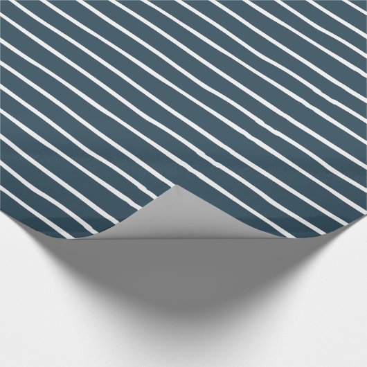 Navy Blue White Stripes Cadeaupapier (Hoek)