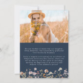Navy Blue Wildflower Afstuderen Fotoaankondiging Aankondiging (Achterkant)