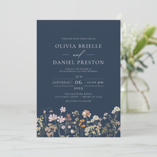 Navy Blue Wildflower All in One QR Code Huwelijk Kaart (Staand voorkant)