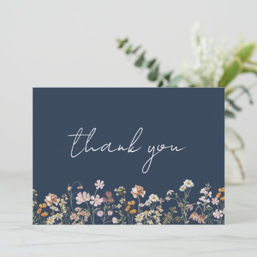 Navy Blue Wildflower Baby in Bloom Baby shower Bedankkaart (Staand voorkant)