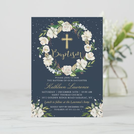 Navy Blue Winter Floral Girl Baptism Invitation Kaart (Staand voorkant)