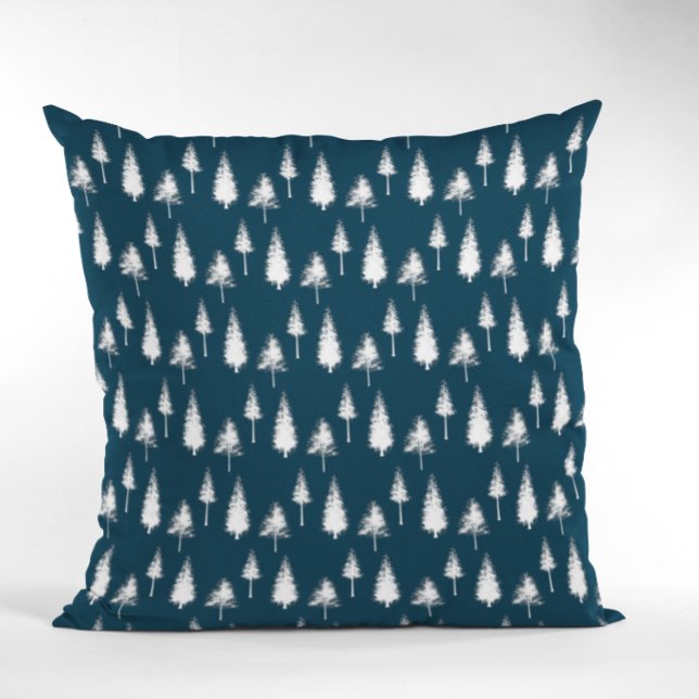 Navy Blue Winter Trees Kussen (Creator heeft geüpload)