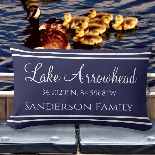 Navy Blue Your Lake and Family Name Map Corinates Buitenkussen (Creator heeft geüpload)