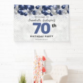 Navy Blue Zilveren Ballon 70e Verjaardag Welkom Spandoek (Insitu)