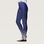 Navy blue zilverglitterstof leggings<br><div class="desc">Een marineblauwe achtergrond versierd met faux zilveren glitterstof. De blauwe kleur is ongelijk.</div>