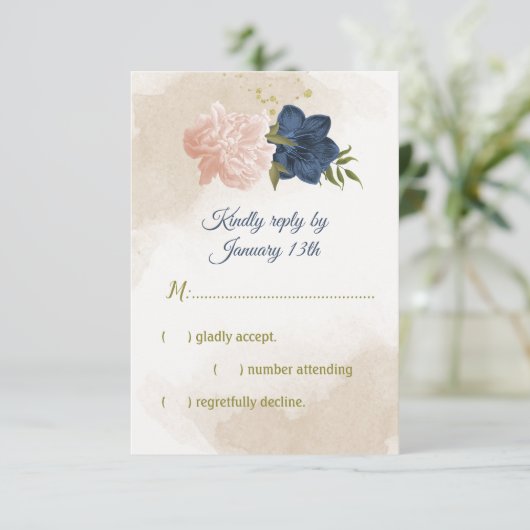 Navy Blush Bloemen Groene bladeren RSVP Kaartje (Staand voorkant)