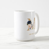 Navy Blush Floral Monogram Letter "M" op maat Koffiemok (Voorkant rechts)