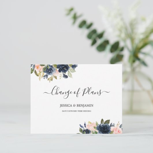 Navy Blush Floral uitgesteld script verandering va Briefkaart (Staand voorkant)