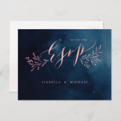 Navy blush kalligrafie rustieke bloemenbruiloft RS Uitnodiging Briefkaart (Voorkant / Achterkant)