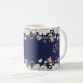 Navy Blush Pink Blue Floral Monogram op maat Koffiemok (Voorkant rechts)