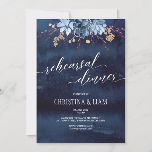 Navy Chalkboard Floral Rehearsal Dinner Invitation Kaart (Voorkant)