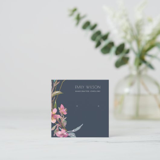 NAVY CHERRY BLOSSOM STUD EARRING DISPLAY LOGO VIERKANTE VISITEKAARTJE (Staand voorkant)