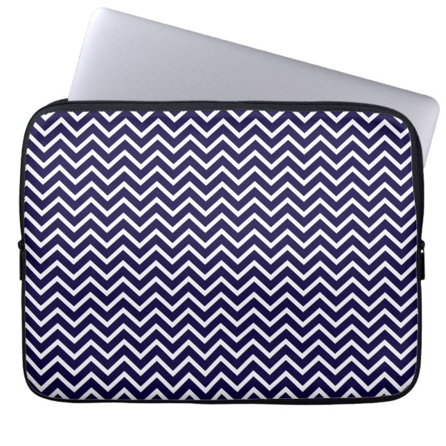 Navy Chevron Zigzag Stripes Laptop Sleeve (Voorkant)