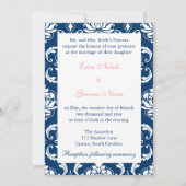 Navy Damask Coral Monogram Wedding Invitations Kaart (Achterkant)