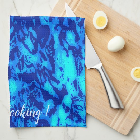 Navy Deep past vers zeewater aan Theedoek (Quarter Fold)