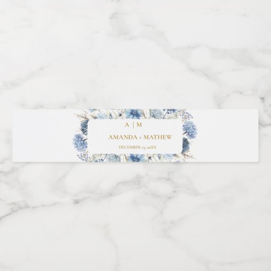 Navy Dusty Blue Floral Spring Bloom Bruiloft Waterfles Etiket (Enkel label)