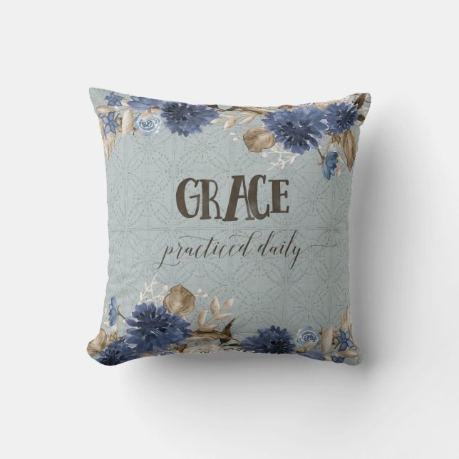 Navy Dusty Blue Floral Waterverf Grace Farmhouse Kussen (Voorkant)