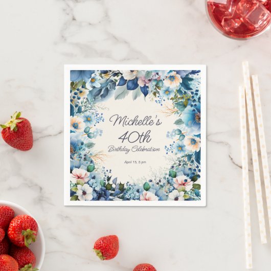 Navy Dusty Blue White Floral 40e verjaardag Servet (Insitu)