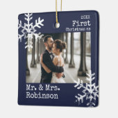Navy Eerste Kerstmis Mr. & Mrs Custom Foto Keramisch Ornament (Links)