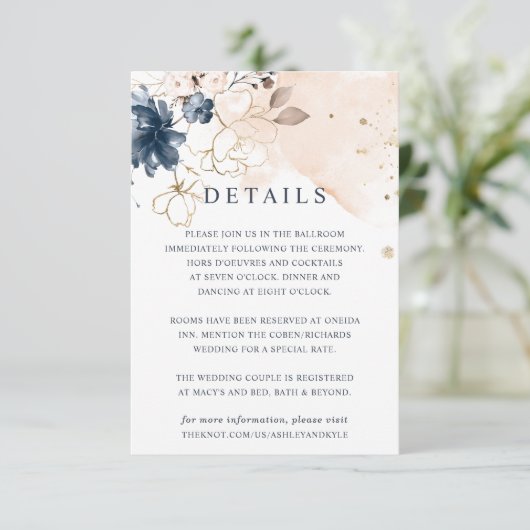 Navy en Blush Hand getrokken bloemen Details Kaart (Staand voorkant)