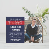 Navy en Rode Foto Afstudeerfeest Uitnodiging (Staand voorkant)