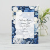 Navy en witte bloemenbruiloft kaart (Staand voorkant)