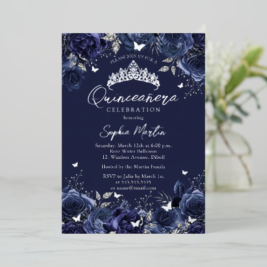 Navy Enchanting Floral Butterfly Quinceanera Folie Uitnodiging (Staand Voorkant)
