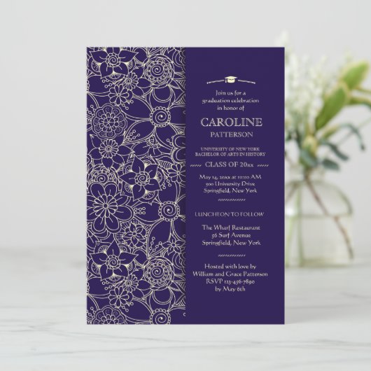 Navy Floral Afstuderen Invitation Kaart (Staand voorkant)