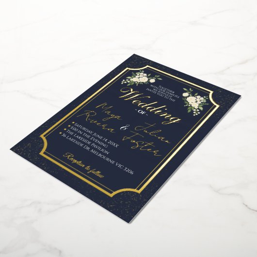 Navy Gold Glitter White Floral Photo Wedding Folie Uitnodiging (Gedraaid)