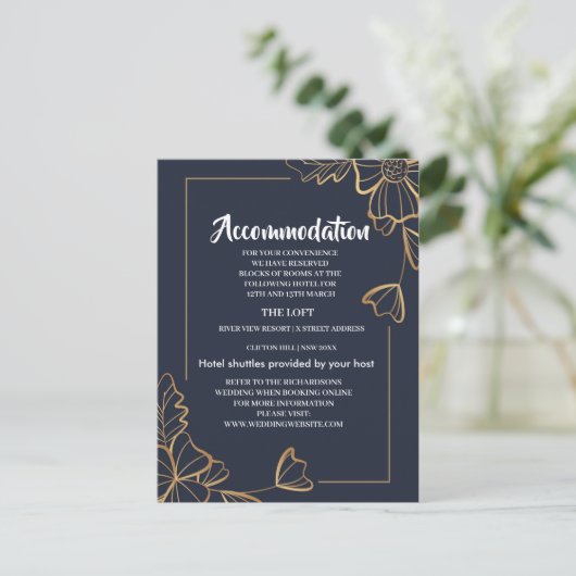 Navy & gouden florale accommodatie aankondigingskaart (Staand voorkant)