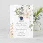 Navy & Ivoor Bloemen Eucalyptus Monogram Bruiloft Kaart (Staand voorkant)