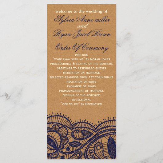 Navy Lace en Kraft Paper Wedding Programmakaart (Voorkant)