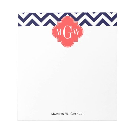 Navy Lg Chevron Coral Red Quatrefoil 3 Monogram Notitieblok (Voorkant)