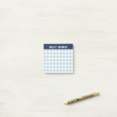 Navy & Light Blue Gingham Varsity Letters Naam Post-it® Notes (Op bureau)