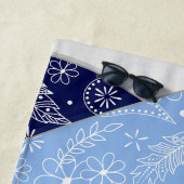 Navy LT Blauwe Boho Bloemen Doodle Patroon Volleyb Strandlaken (In situ)