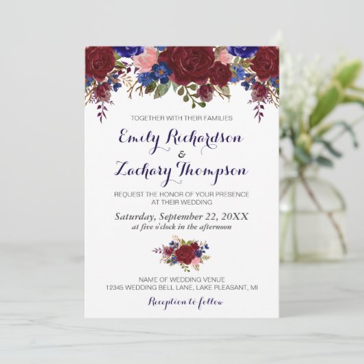 Navy Marsala Floral Wedding Invitation Kaart (Staand voorkant)