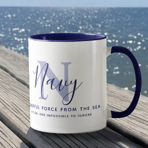 Navy naam betekenis en monogram blauwe tekst mok