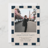 Navy Retro geruite boogjongen foto Afstuderen Kaart (Achterkant)